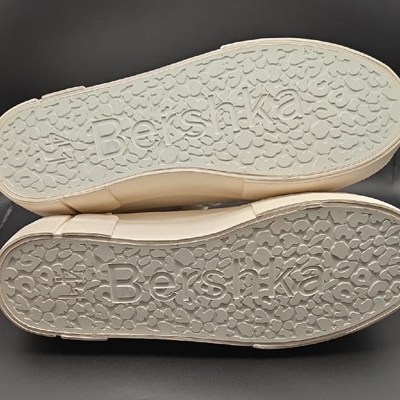 Bershka Pearlescent High-Top Platform Sneakers Women's size 41 (9.5) US - Picture 2 of 5